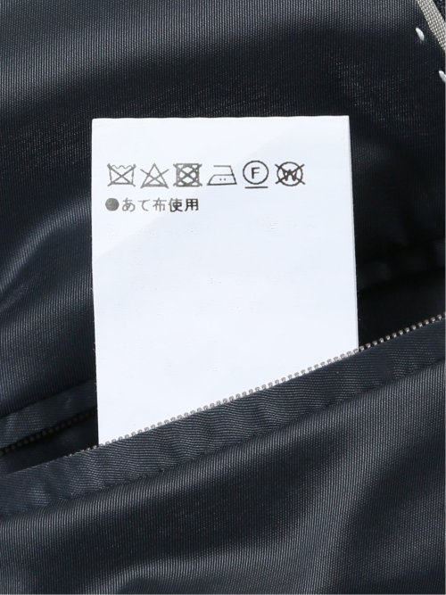 光沢ウール混 スリムフィット 2ボタンスリーピーススーツ 組織 紺