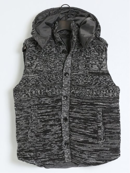 フード脱着 ケーブル編み中綿ベスト
