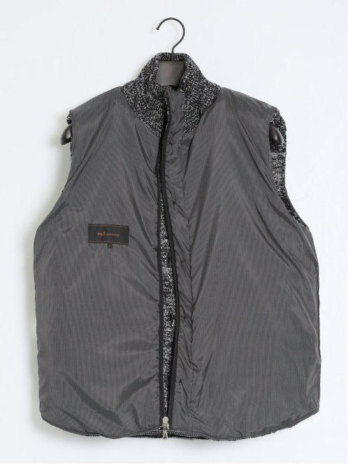 フード脱着 ケーブル編み中綿ベスト