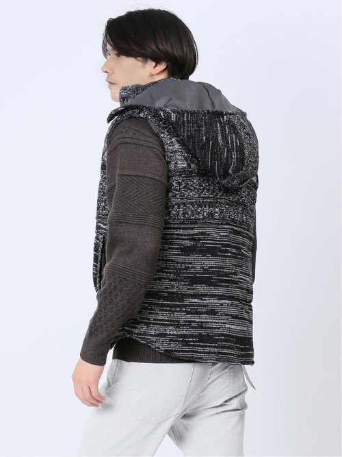 フード脱着 ケーブル編み中綿ベスト