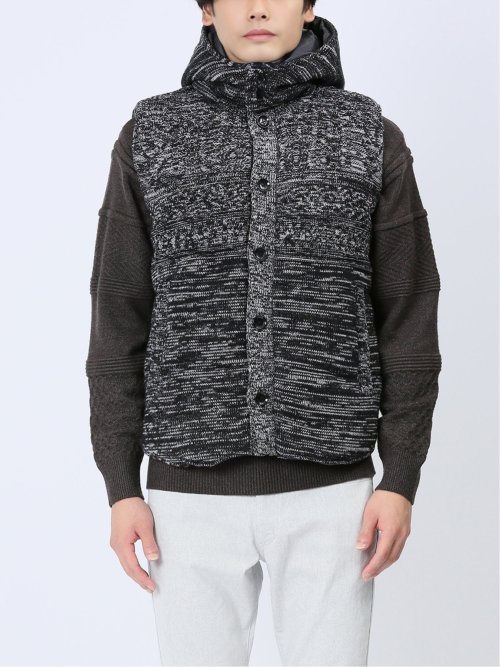 フード脱着 ケーブル編み中綿ベスト