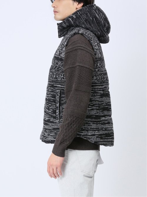 フード脱着 ケーブル編み中綿ベスト