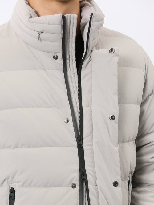 ストレッチツイル フード脱着 ダウン