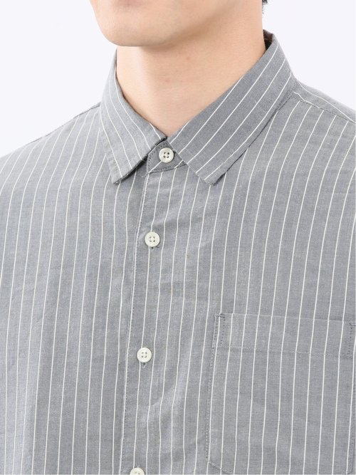 シャンブレーストライプ レギュラーカラー長袖シャツ