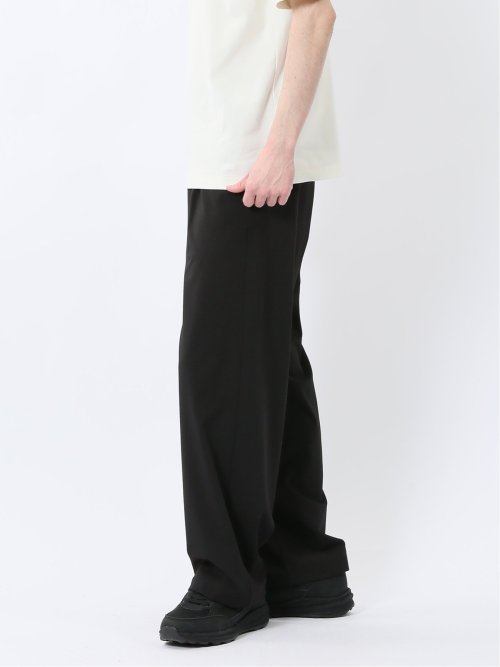 ストレッチ タック入り トラウザーパンツ