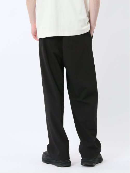 ストレッチ タック入り トラウザーパンツ