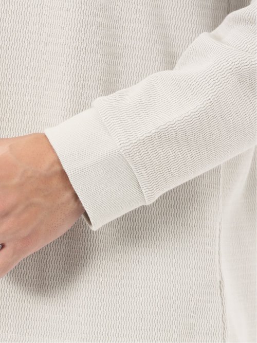 ウェーブジャガード クルーネック長袖Tシャツ