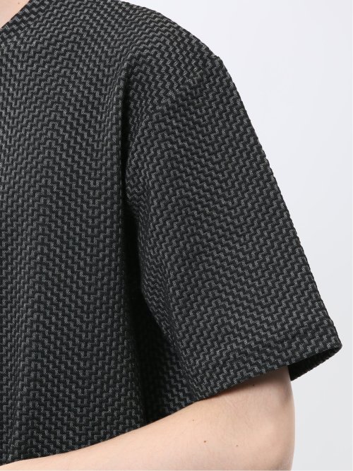 ジグザグジャガード クルーネック半袖Tシャツ