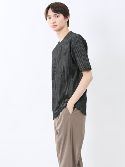 ジグザグジャガード クルーネック半袖Tシャツ