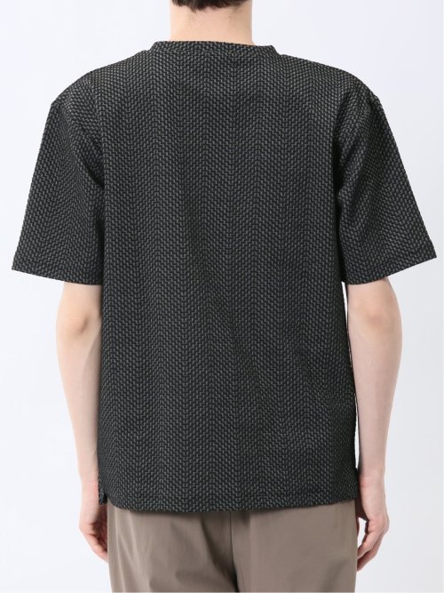 ジグザグジャガード クルーネック半袖Tシャツ