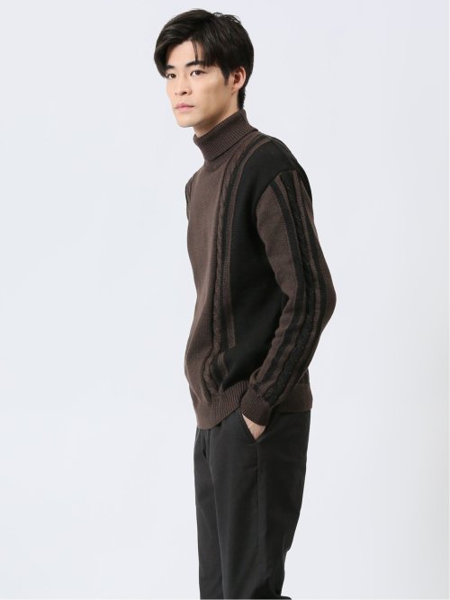 編地切替配色 タートルネックニット