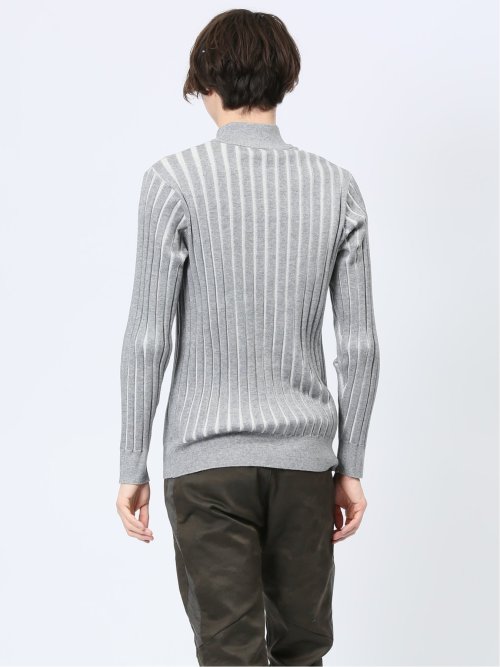 針抜きプレーティング モックネック ニット