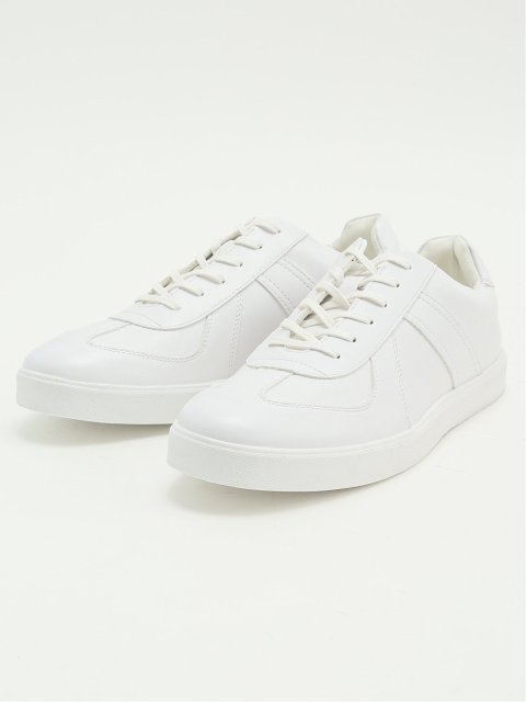 ライトウェイト スニーカー