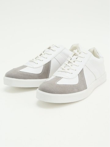 ライトウェイト スニーカー