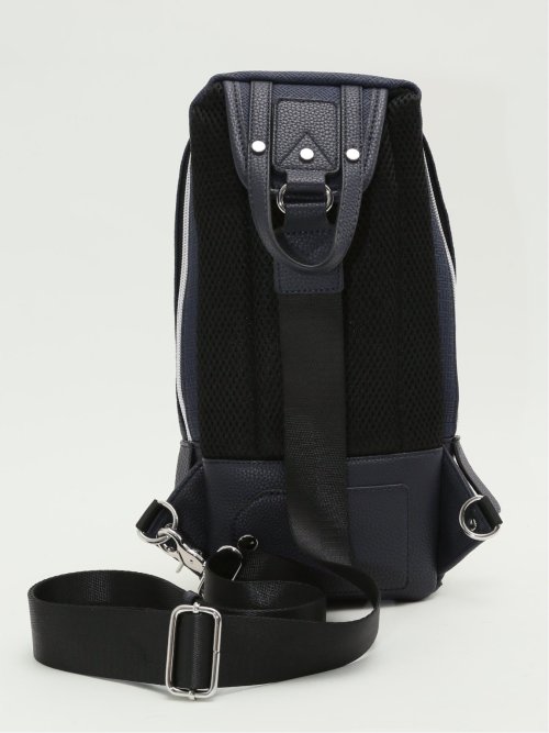 エンボス ボディバッグ