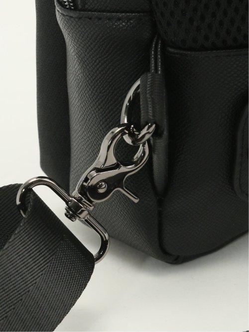 型押しコンビ ボディバッグ