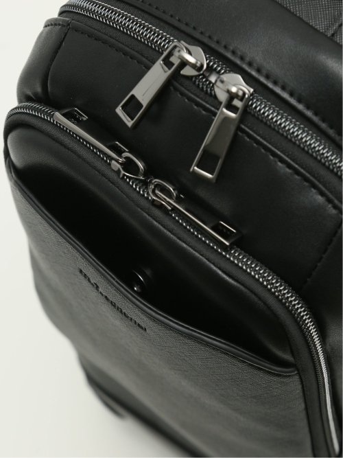 サフィアーノ型押し ボディバッグ