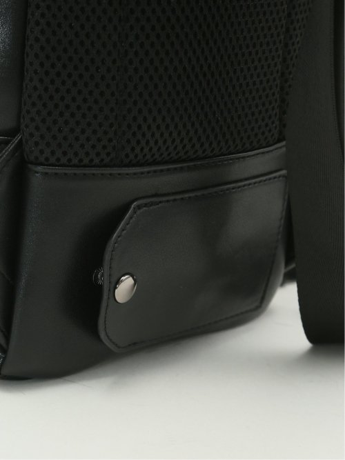 サフィアーノ型押し ボディバッグ