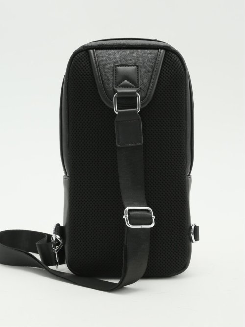 サフィアーノ型押し ボディバッグ