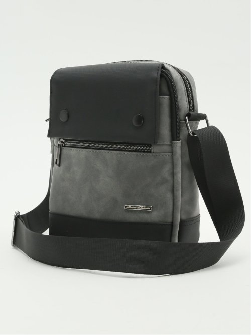 フラップ付き 縦型 ボディバッグ(Other 06グレー): バッグ | TAKA-Q