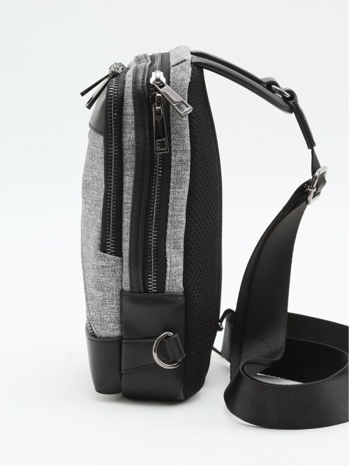 斜めZIP ボディバッグ