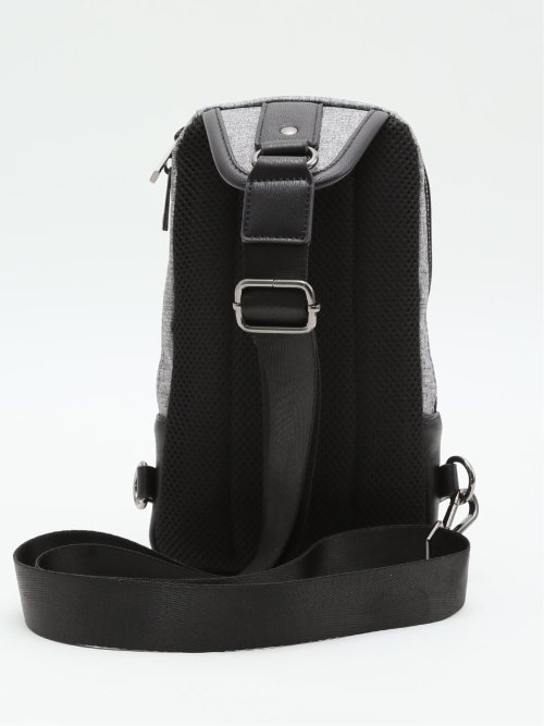 斜めZIP ボディバッグ