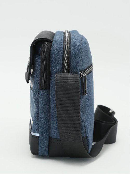 フラップ付き 横型 ボディバッグ