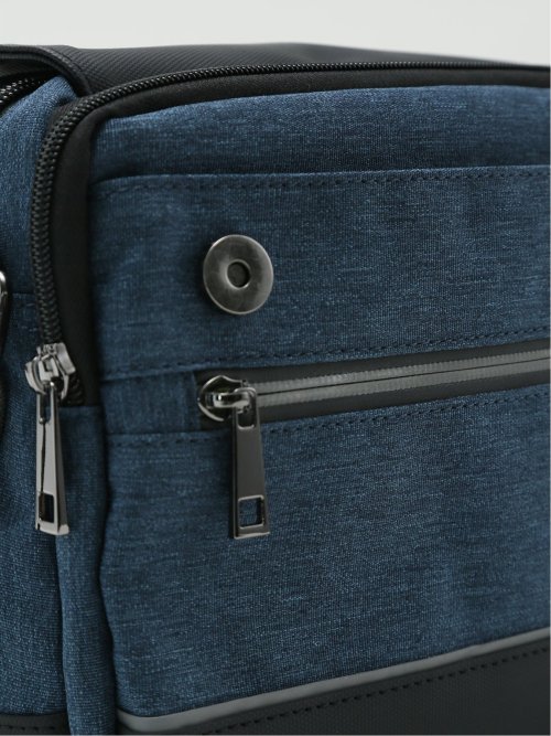 フラップ付き 横型 ボディバッグ