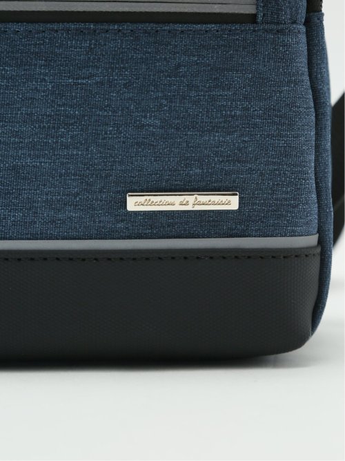 フラップ付き 横型 ボディバッグ