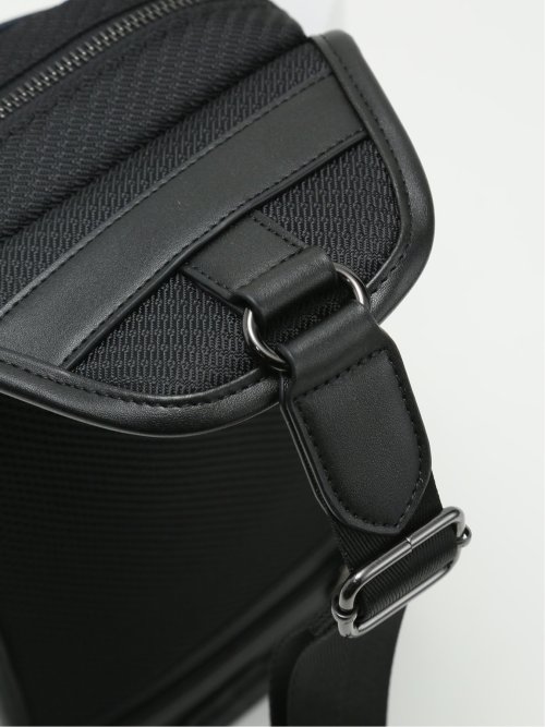 生地 ボディバッグ