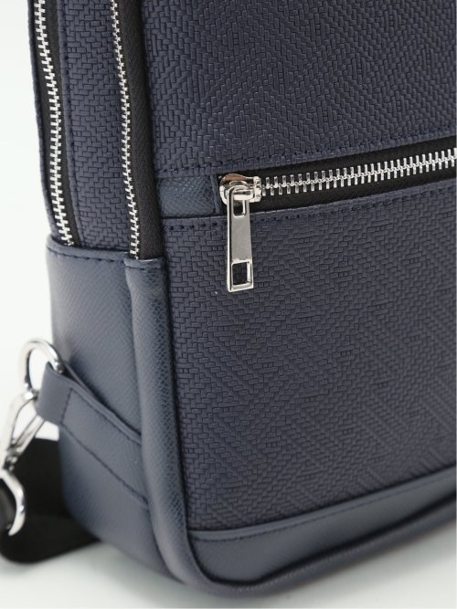 編地型押し ボディバッグ