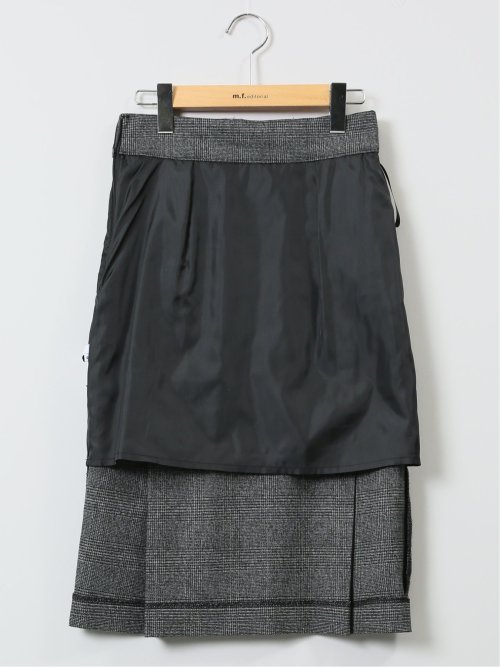 ビット付き タイトスカート