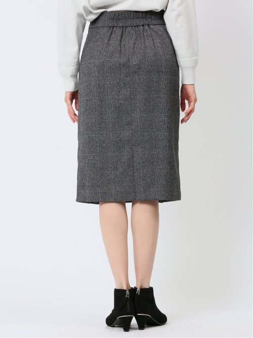 ビット付き タイトスカート