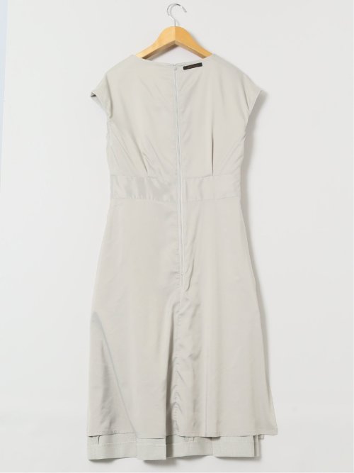 ストレッチウォッシャブル シャーク タックワンピース ベージュ(セットアップ可能)