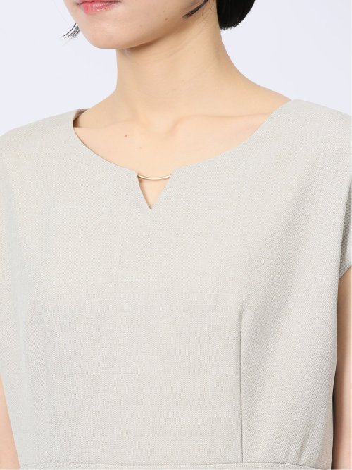 ストレッチウォッシャブル シャーク タックワンピース ベージュ(セットアップ可能)