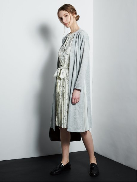 サテン布帛 半袖プリーツワンピース 花柄 M 01白 ワンピース ドレス Taka Q Online Shop タカキューオンラインショップ 公式通販