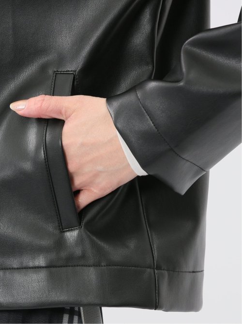 合成皮革 ノーカラーブルゾン