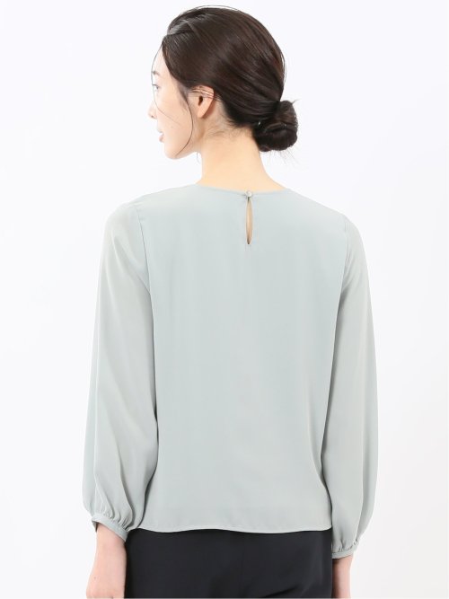 消しプリーツ 長袖プルオーバーブラウス