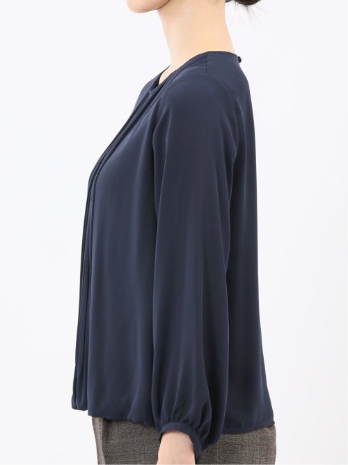 消しプリーツ 長袖プルオーバーブラウス