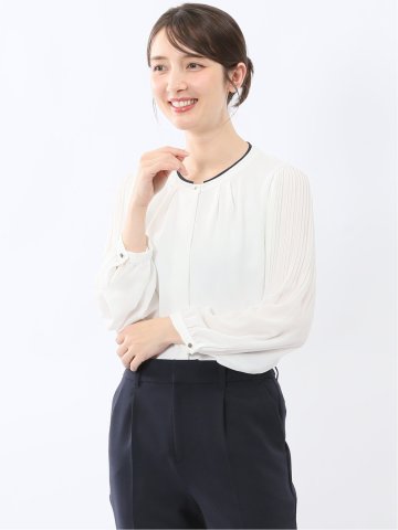 袖プリーツ プルオーバーブラウス