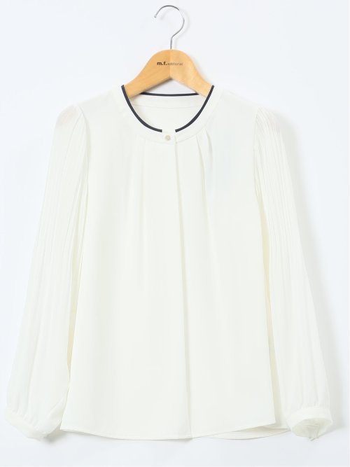 袖プリーツ プルオーバーブラウス