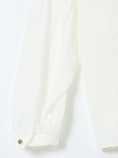 袖プリーツ プルオーバーブラウス