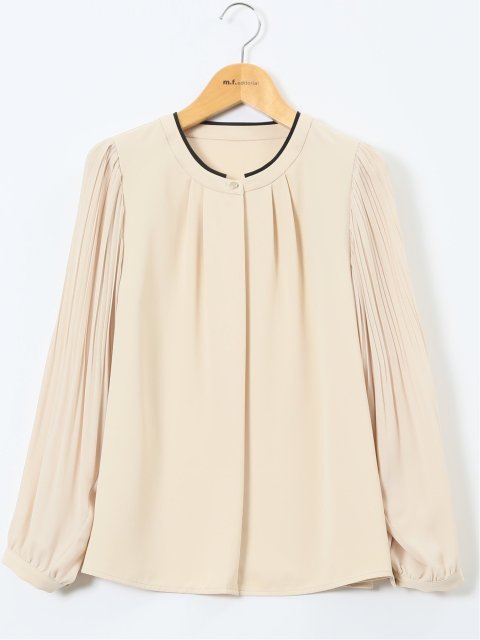 袖プリーツ プルオーバーブラウス