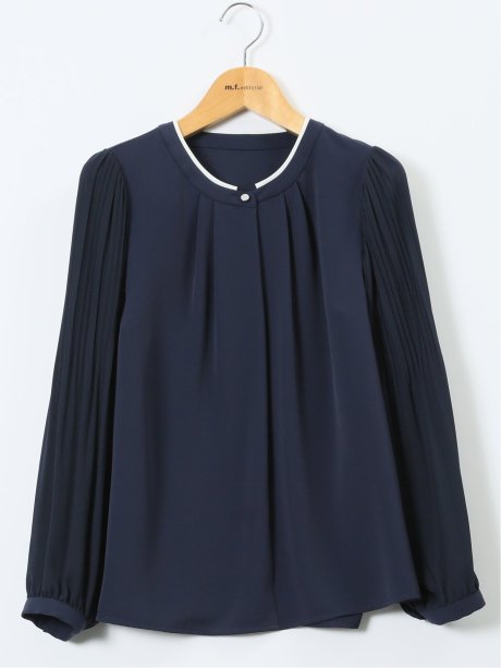 袖プリーツ プルオーバーブラウス