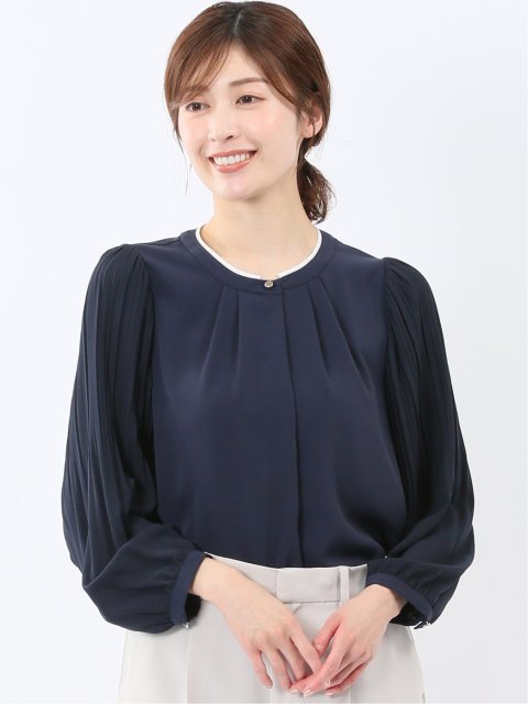 袖プリーツ プルオーバーブラウス