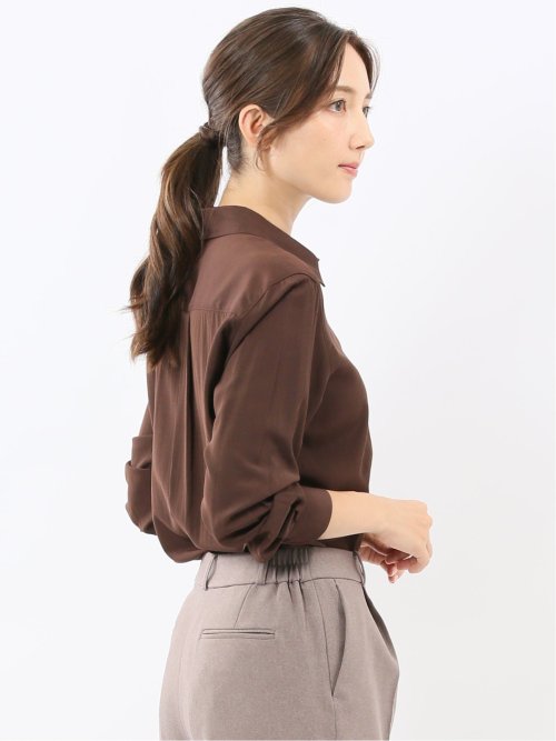 レーヨン混 レギュラーカラー 比翼長袖ブラウス