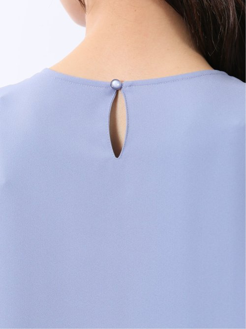 消しプリーツ 半袖プルオーバーブラウス