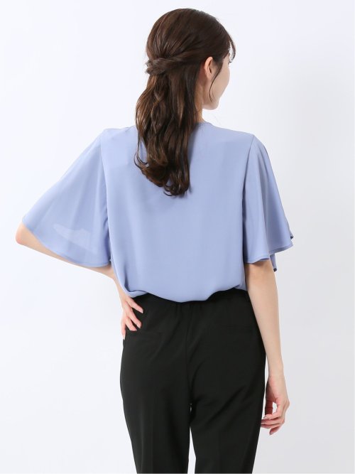 消しプリーツ 半袖プルオーバーブラウス