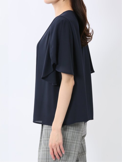 消しプリーツ 半袖プルオーバーブラウス