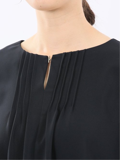 ピンタック 7分袖プルオーバーブラウス